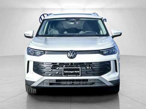 New 2026 Volkswagen Tiguan SE image 8