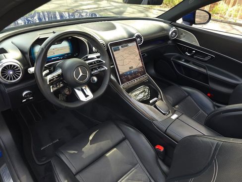 Used 2023 Mercedes-Benz SL 43 AMG image 16