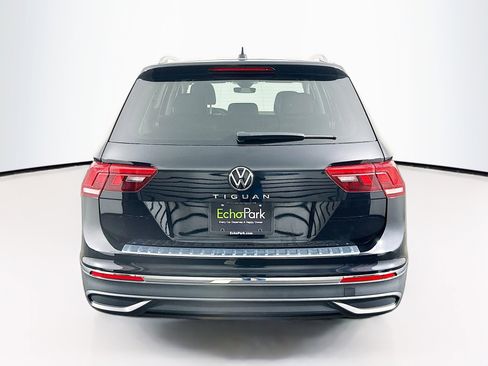 Used 2024 Volkswagen Tiguan SE image 7