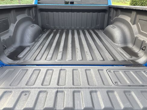 Used 2025 RAM 1500 Laramie w/ Night Edition AWD/4WD image 35