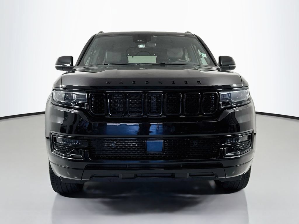 Used 2024 Jeep Wagoneer Series II AWD/4WD image 2