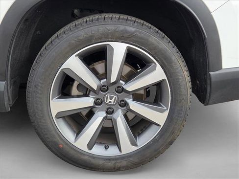 Used 2024 Honda Pilot Elite image 24