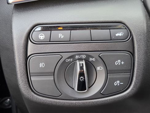 Used 2023 INFINITI QX50 Sport image 27