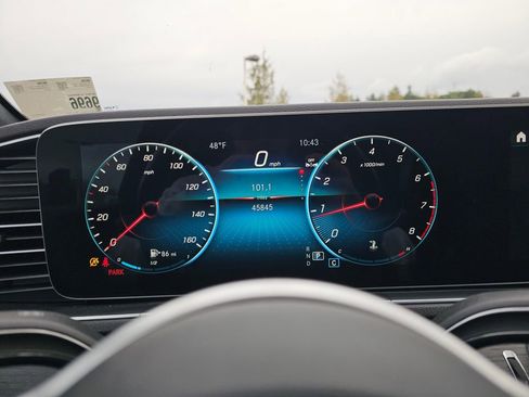 Used 2021 Mercedes-Benz GLE 350 4MATIC w/ AMG Line Exterior image 27