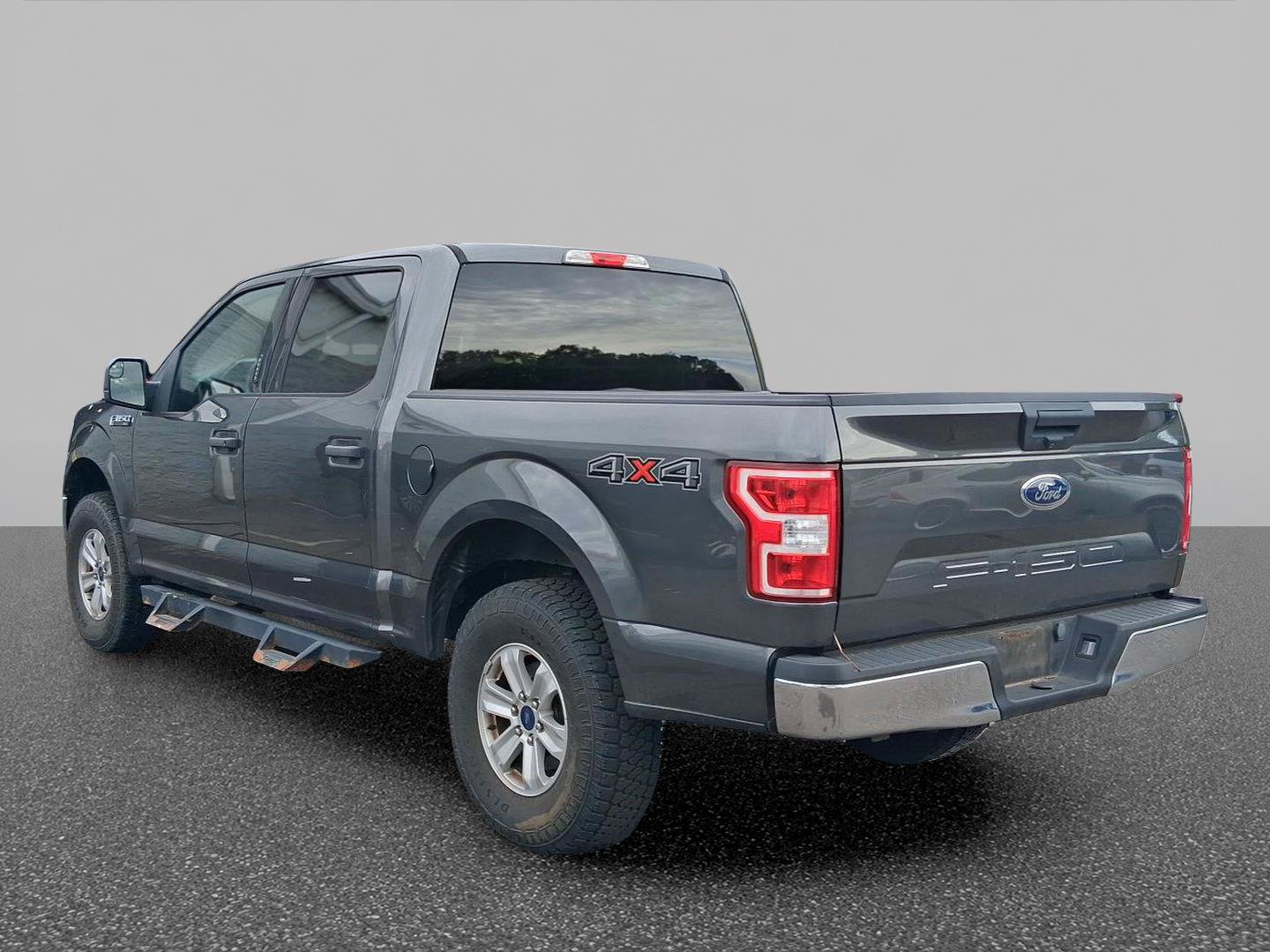 Used 2019 Ford F150 XLT w/ Equipment Group 301A Mid AWD/4WD image 6