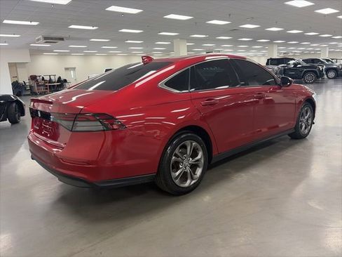 Used 2024 Honda Accord EX image 7