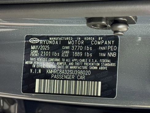 Used 2025 Hyundai Venue Limited image 45