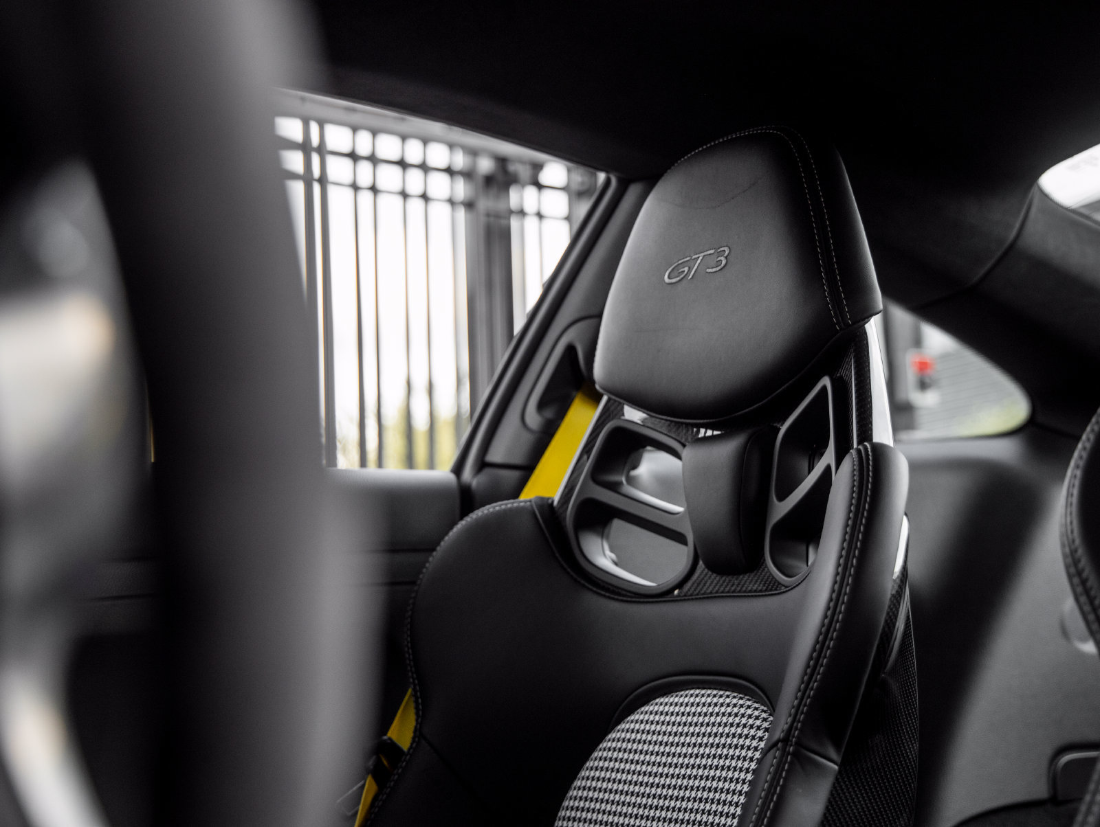 Used 2015 Porsche 911 GT3 RWD image 35