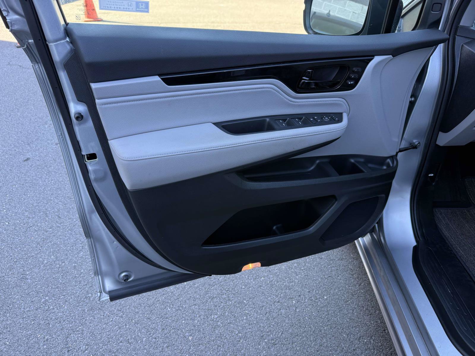 Certified 2024 Honda Odyssey Touring image 12