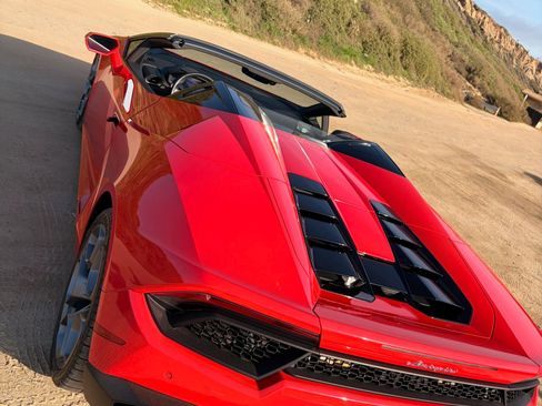 Used 2019 Lamborghini Huracan LP 580-2 image 8