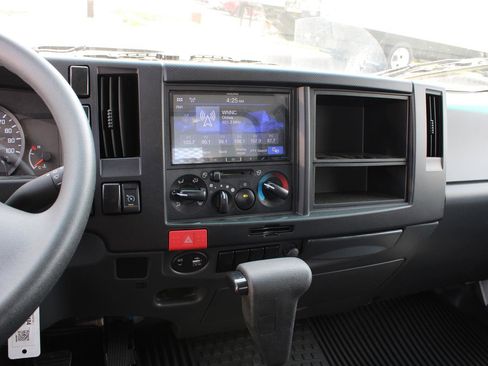 New 2024 Chevrolet Low Cab Forward image 14