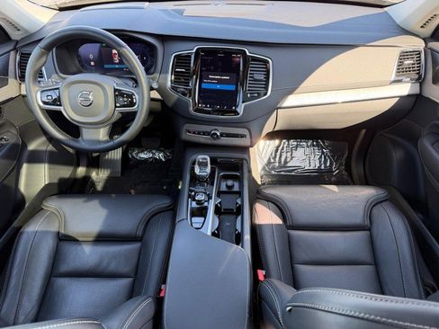 Certified 2023 Volvo XC90 B6 Ultimate w/ Protection Package Premier AWD/4WD image 12