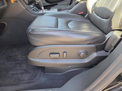 Used 2017 Chevrolet Traverse Premier w/ LPO, 'HIT The Road' Package image 23