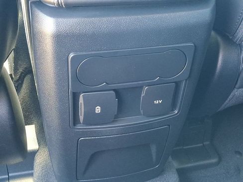 Used 2023 Ford Explorer XLT w/ Equipment Group 202A AWD/4WD image 12