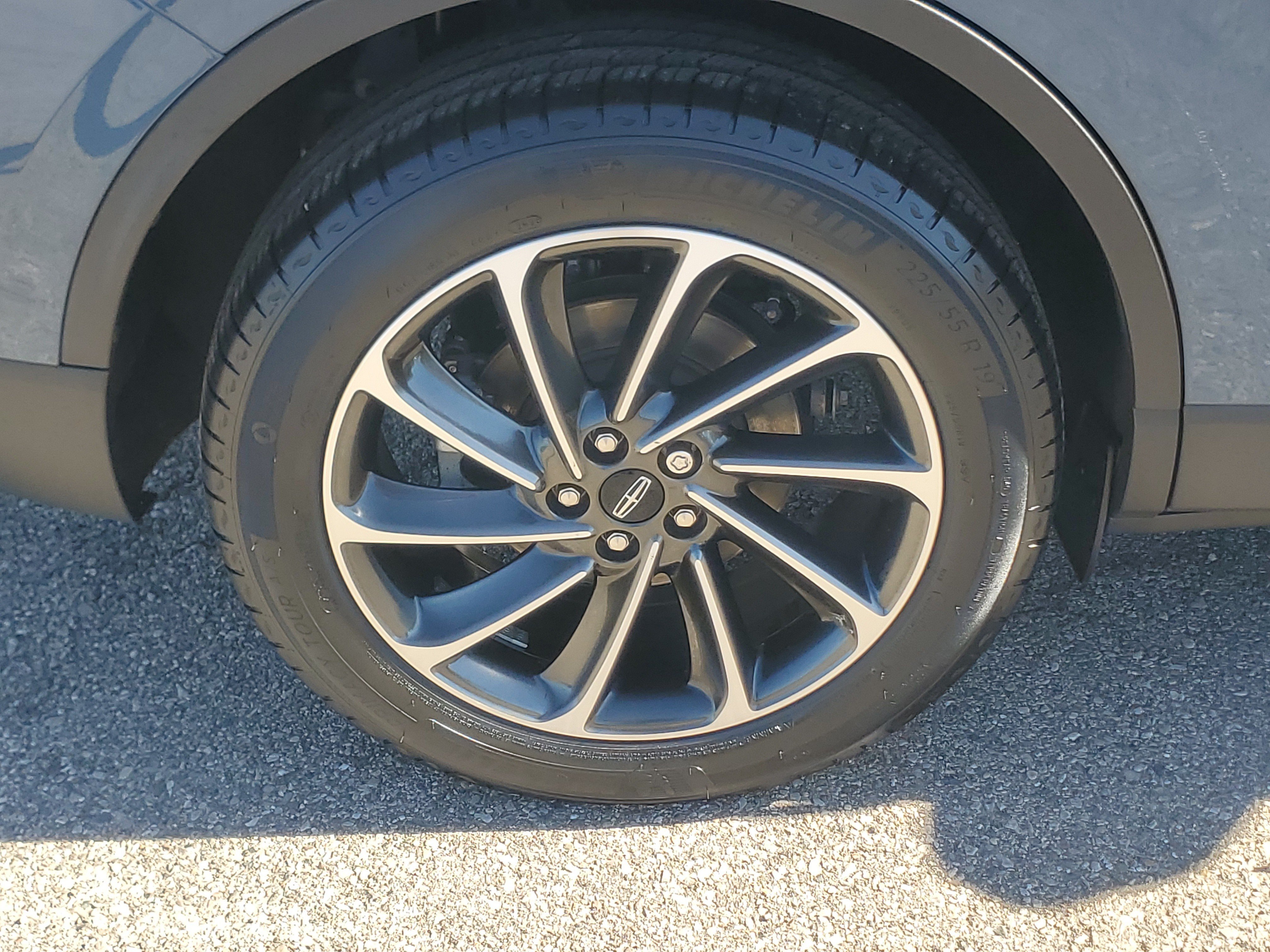 Certified 2023 Lincoln Corsair AWD w/ Equipment Group 101A image 7