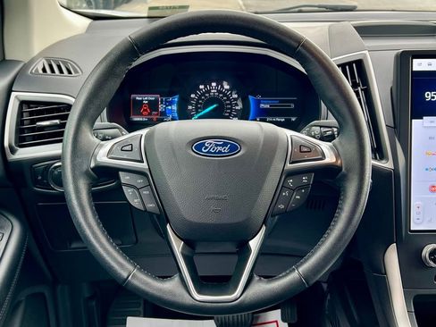Used 2024 Ford Edge SEL image 20
