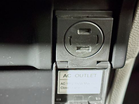 Used 2019 Honda Odyssey Elite image 25