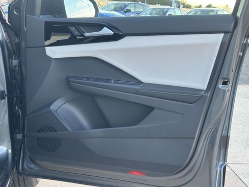 New 2026 Volkswagen Taos S AWD/4WD image 9