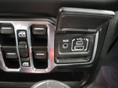 Used 2021 Jeep Wrangler Unlimited Sport AWD/4WD image 53