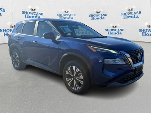 Used 2023 Nissan Rogue SV image 10