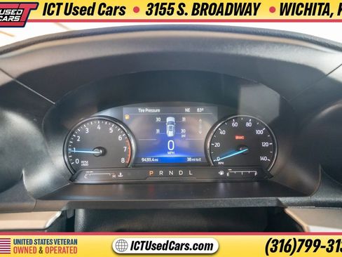 Used 2022 Ford Explorer XLT w/ Equipment Group 202A AWD/4WD image 27