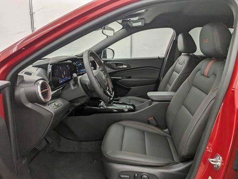 New 2026 Chevrolet Trax RS w/ Driver Confidence Package image 17
