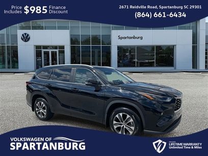 Used 2024 Toyota Highlander XLE