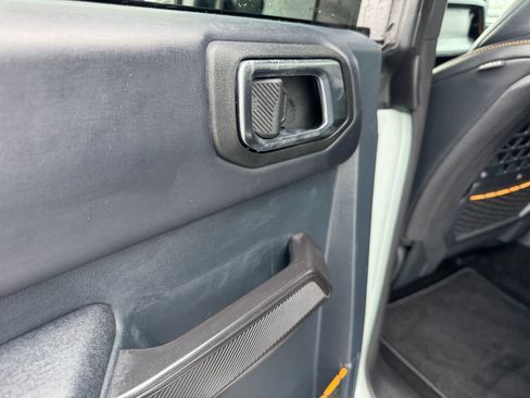 Used 2024 Ford Bronco Badlands image 16