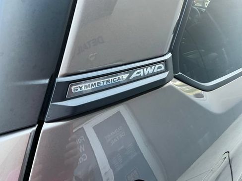 Certified 2025 Subaru Forester Premium AWD/4WD image 8