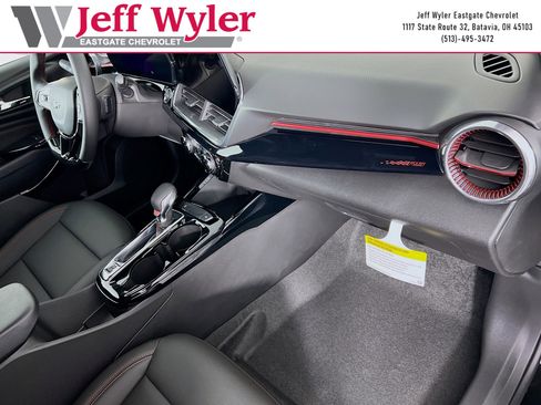 New 2026 Chevrolet Trax RS FWD image 21