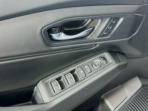 Used 2025 Honda Accord EX-L image 22