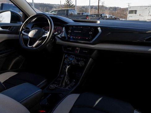 Used 2023 Volkswagen Taos SEL image 33