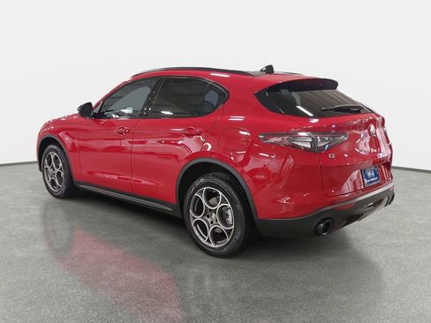 New 2025 Alfa Romeo Stelvio Sprint image 7