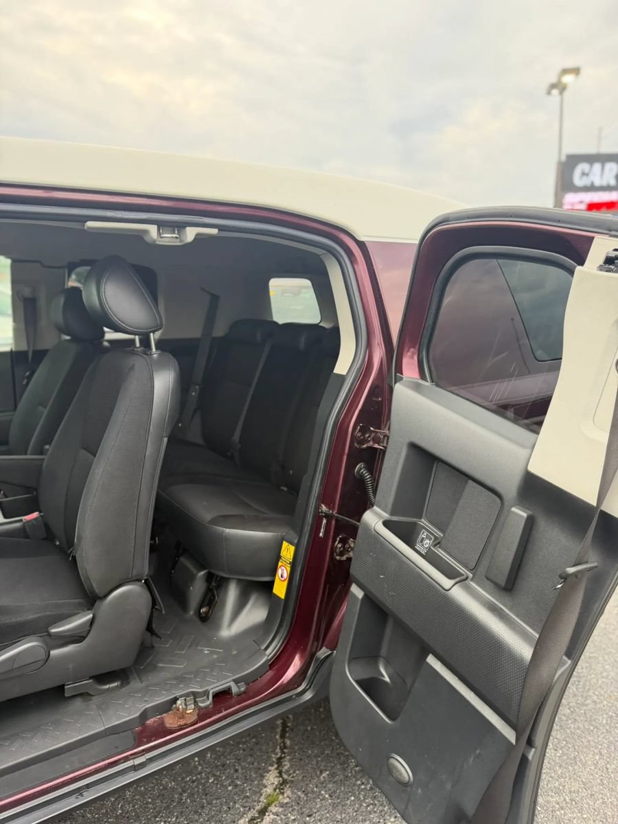 Used 2007 Toyota FJ Cruiser 4WD w/ Convenience Pkg image 16