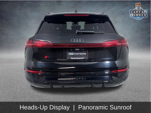 Used 2024 Audi Q8 e-tron Prestige w/ Prestige Package AWD/4WD image 8