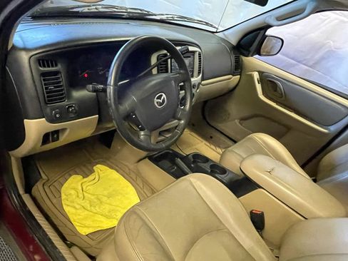 Used 2003 MAZDA Tribute ES image 24