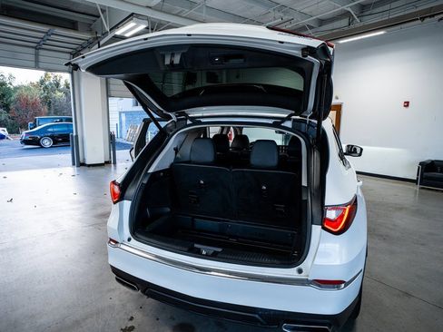 Used 2023 Acura MDX SH-AWD image 65