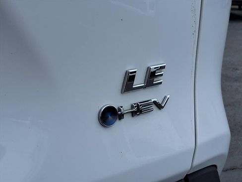 Used 2025 Toyota RAV4 LE image 22