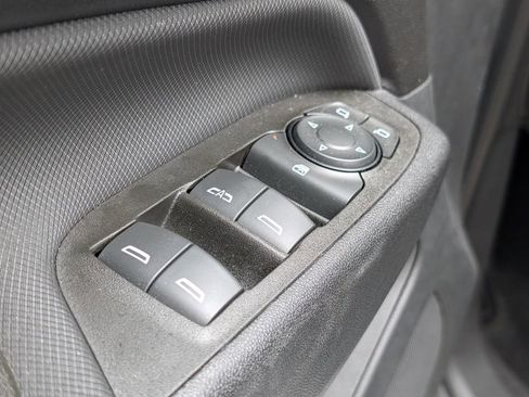 Used 2023 Chevrolet Equinox RS FWD image 26