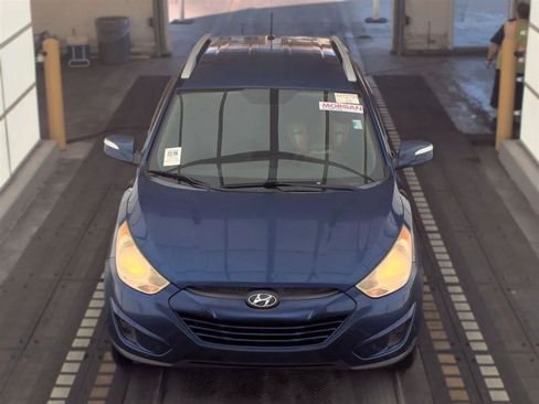 Used 2012 Hyundai Tucson GLS FWD image 2