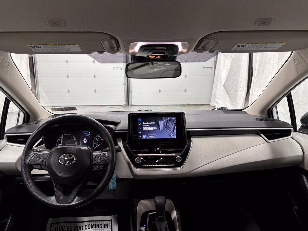 Used 2025 Toyota Corolla LE FWD image 40