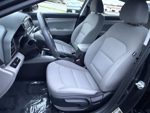 Used 2020 Hyundai Elantra SE w/ Cargo Package (C1) image 14