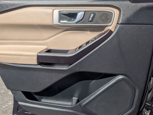 Used 2020 Ford Explorer XLT w/ Equipment Group 202A image 33