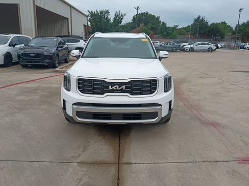 Used 2025 Kia Telluride S FWD image 5