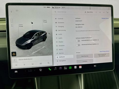 Used 2026 Tesla Model Y 2WD image 47