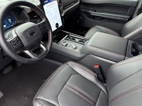 Used 2024 Ford Expedition Max Limited image 10