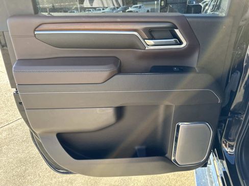 Used 2024 GMC Sierra 2500 Denali w/ Denali Reserve Package image 28