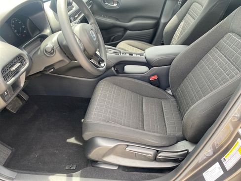 Used 2023 Honda HR-V LX image 11