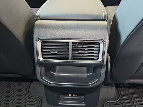 New 2026 Volkswagen Atlas Cross Sport SE image 18