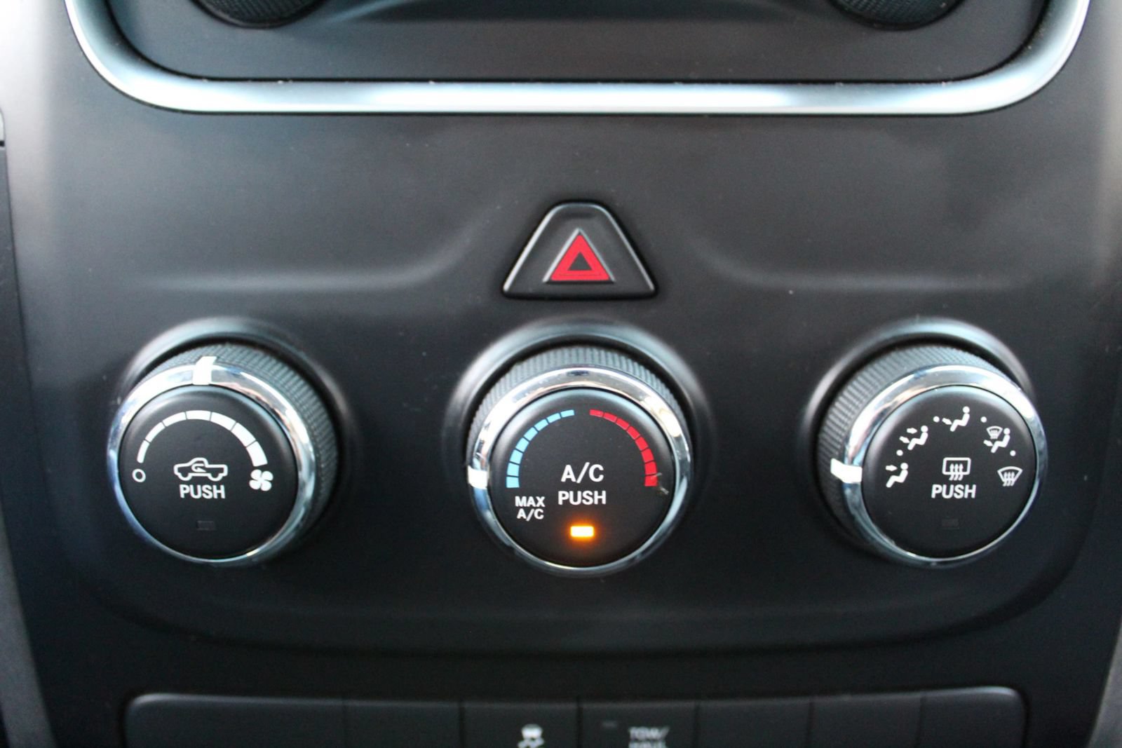 Used 2018 RAM 1500 Express RWD image 20